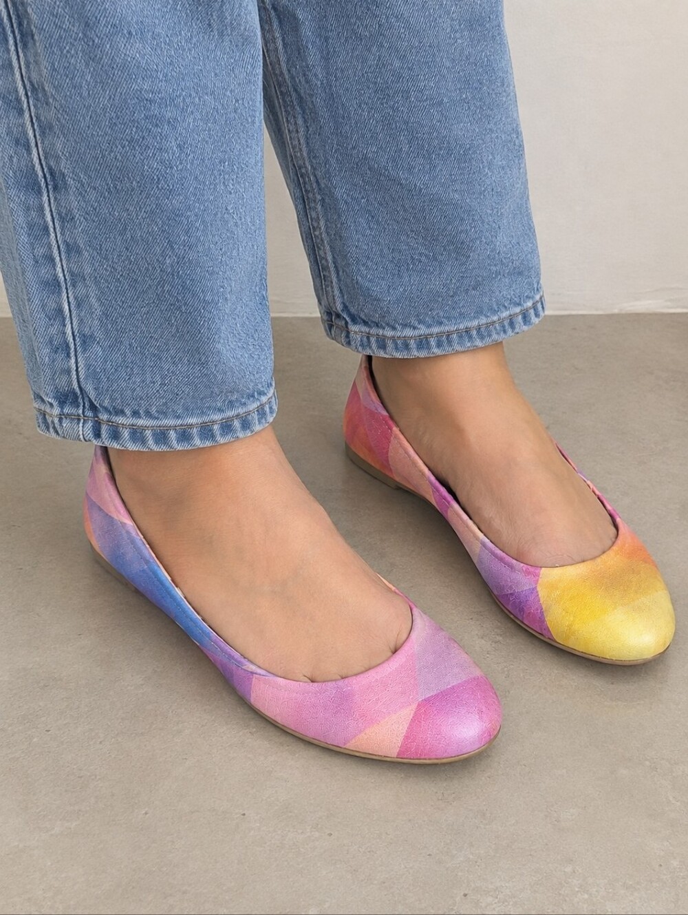 Genuine Leather Colorful Tie-Dye Ballet Flats – Size 7.5
